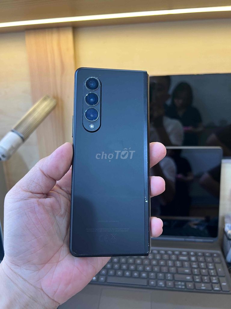 Samsung Galaxy Z Fold3 5G 256GB Đen. Mua bán Điện thoại tại Quận Cầu Giấy Hà Nội được đăng bởi đỗ trung việt hình 1