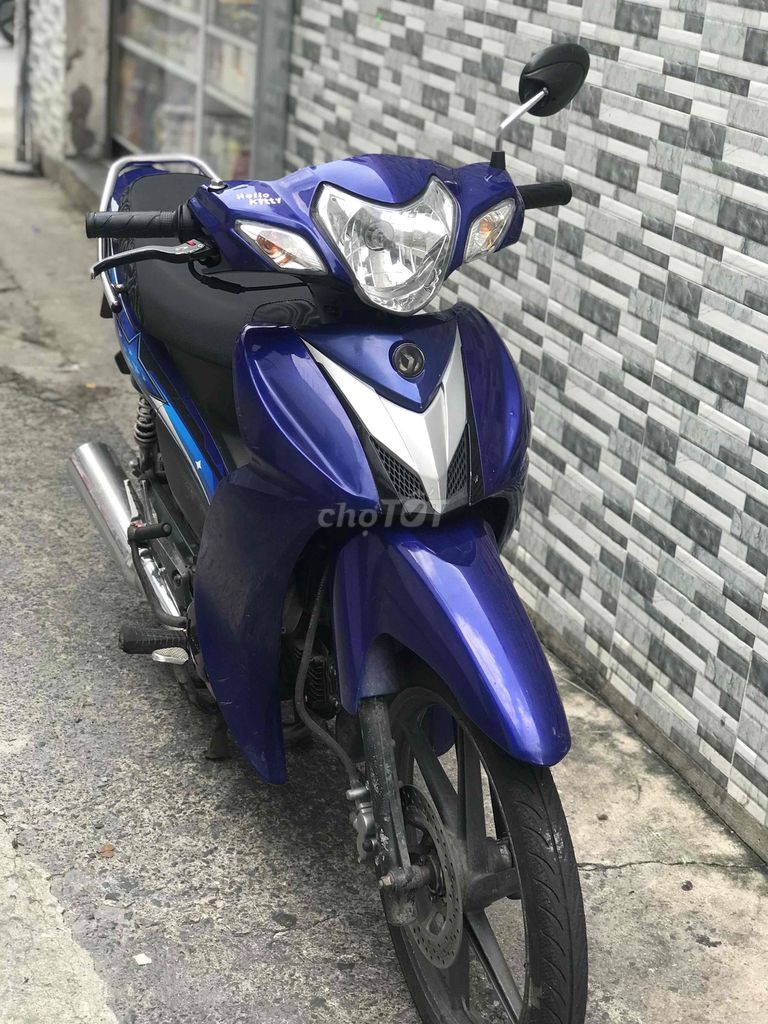 SYM Elegant 50 куб. см. Ученикам, идущим в школу, нужен гибридный диплом