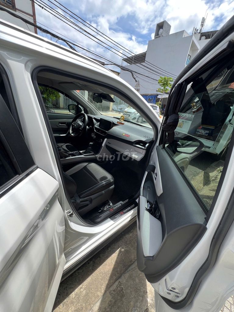 Toyota Veloz Top 2024, Biển trắng - Odo >3vạn km. Mua bán Ô tô tại Quận Liên Chiểu Đà Nẵng được đăng bởi Anh Khoa hình 3