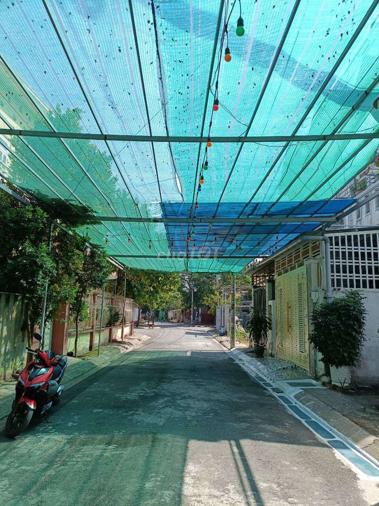Đất 5x18 đường nhựa 7m Trịnh Thị Miếng vô