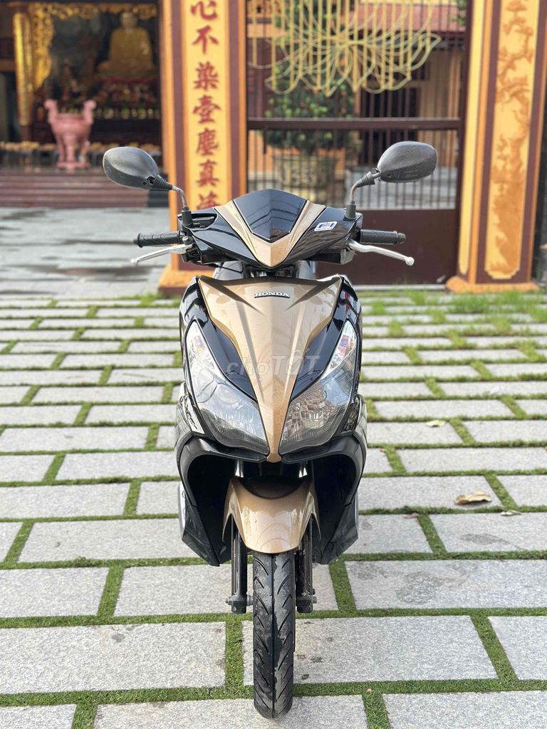 Honda Airblade 125 2014 Vàng đồng. Mua bán Xe máy tại Thành phố Thủ Đức Tp Hồ Chí Minh được đăng bởi Xe Máy Trường Thịnh hình 1