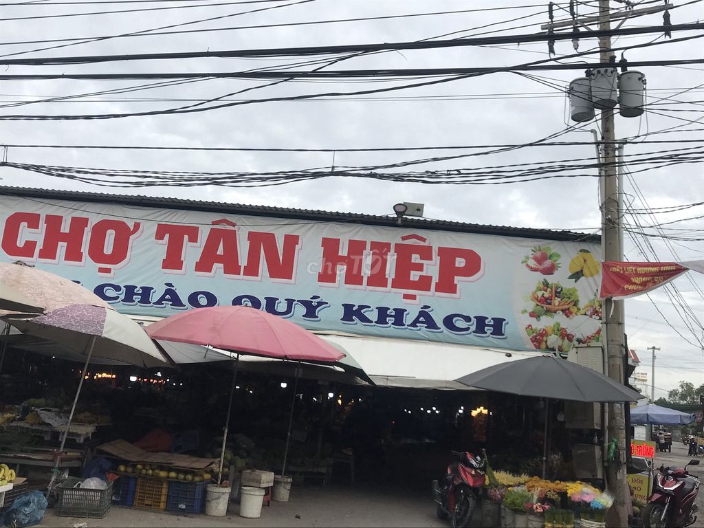 Bán đất xây nhà, full thổ cư, có sẵn lối thoát hiểm. Ở- đầu tư cực tốt