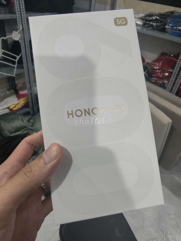 Honor 600 8GB/256GB Golden White Trung Quốc. Mua bán Điện thoại tại Quận 12 Tp Hồ Chí Minh được đăng bởi King hình 1