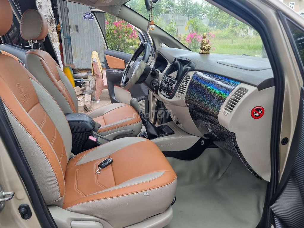 Toyota innova 2016 2.0V - 100000 km. Mua bán Ô tô tại Thị xã Bến Cát Bình Dương được đăng bởi Lâm Văn Kỳ hình 4