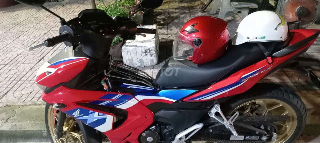 V3 đời 2023 bstp chính chủ odo 11k. Mua bán Xe máy tại Quận 6 Tp Hồ Chí Minh được đăng bởi Lê thi Thu hình 1