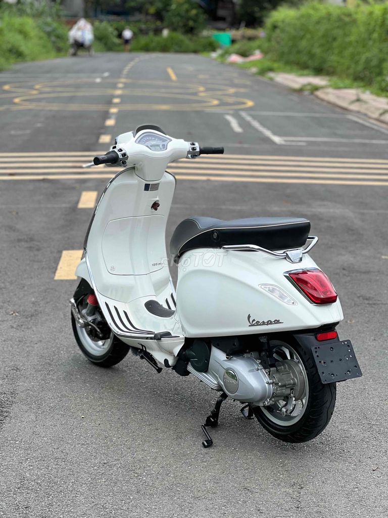 Vespa Spirnt 125 Trắng Đen 2015 Bao Ra Biển 60 🎉🎉🎉. Mua bán Xe máy tại Thành phố Biên Hòa Đồng Nai được đăng bởi Xe Máy Phát Đồng hình 4