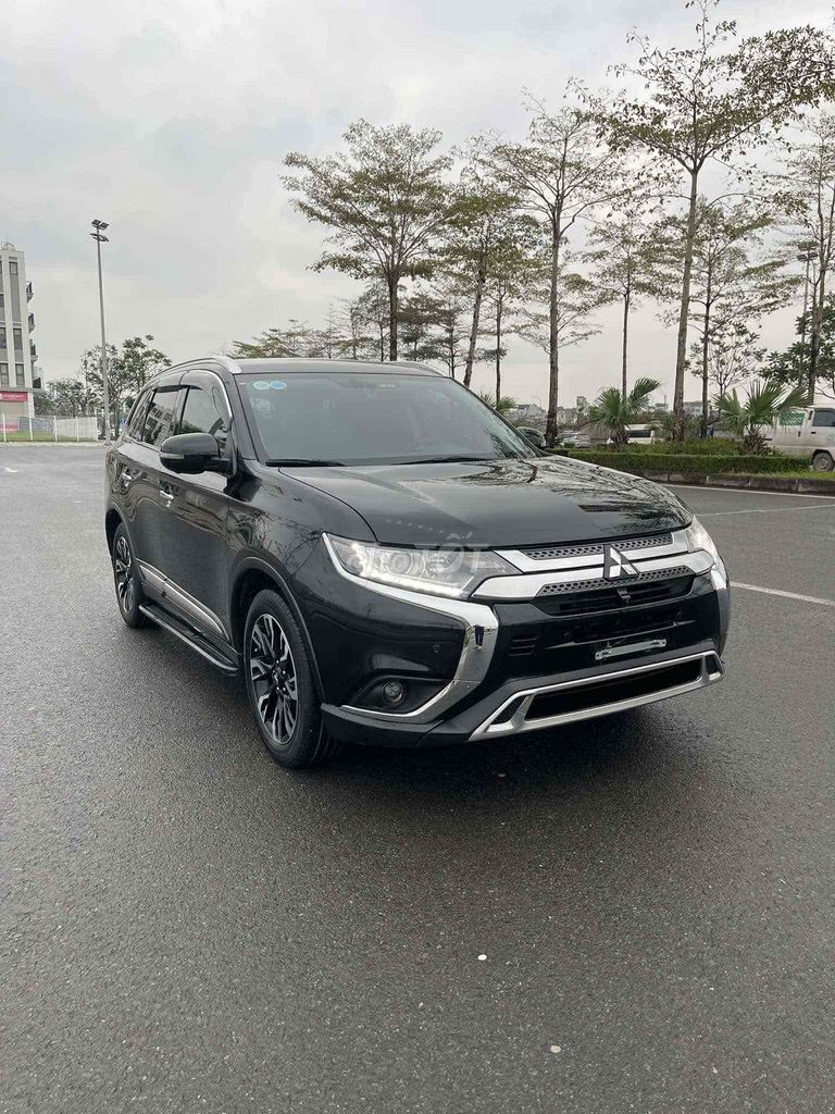 Mitsubishi Outlander 2021 2.0 CVT - 65000 km. Mua bán Ô tô tại Quận Hoàng Mai Hà Nội được đăng bởi Vu Hung autu hình 8