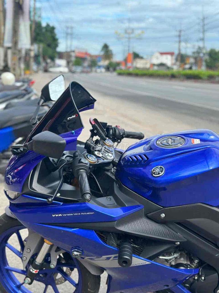 R15 chính chủ bán uỷ quyền ra biển sẵn, bao test. Mua bán Xe máy tại Thành phố Thuận An Bình Dương được đăng bởi Quân Anh Phạm hình 5