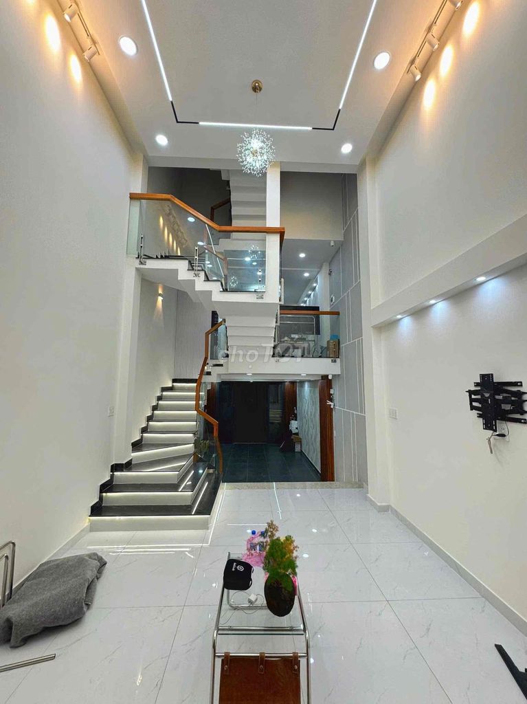 Nhà Phố Hiện Đại (4M x 15M) - đường Lê Trọng Tấn- Kế bên AEON Tân Phú. Mua bán nhà ở tại Quận Bình Tân Tp Hồ Chí Minh được đăng bởi Hoàng Phúc hình 4