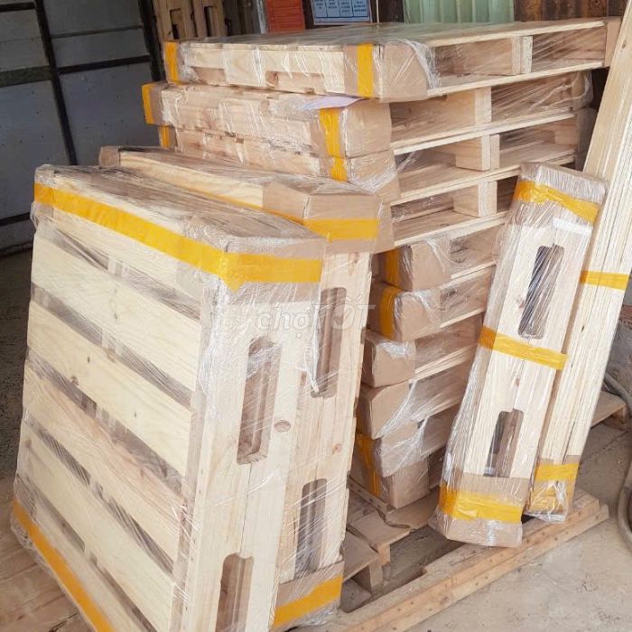 Giường pallet gỗ thông mới chất lượng giá rẻ