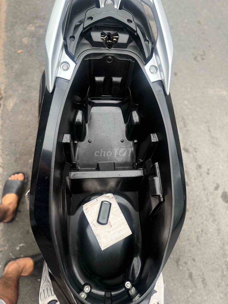 Airblade Fi 2018 B65 GÓP CẨN CCCD ĐỦ 18t TRẢ 0₫. Mua bán Xe máy tại Quận Ninh Kiều Cần Thơ được đăng bởi XE MÁY HOÀNG YẾN hình 8