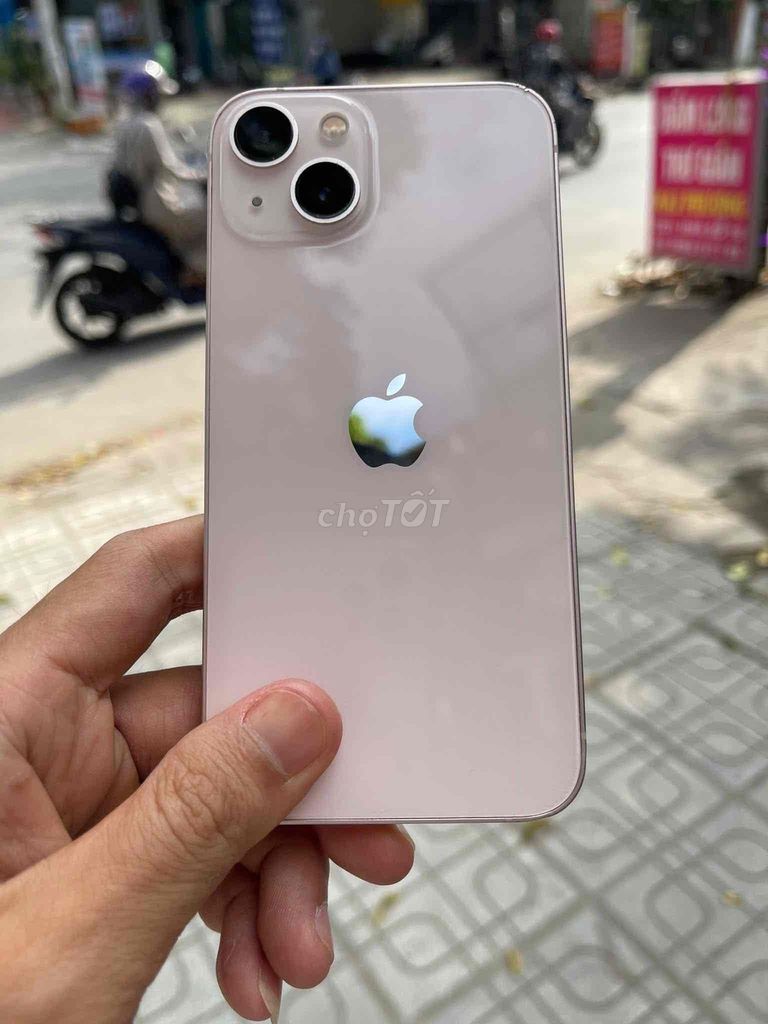 bán Apple iphone 13 128G công ty FPT bảo hành dài. Mua bán Điện thoại tại Quận Hai Bà Trưng Hà Nội được đăng bởi A.Tuấn hình 1