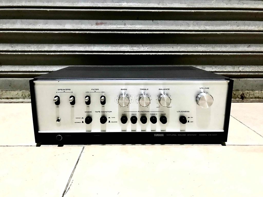 Amply Yamaha 500 ( H/Mạng Về Zin Đep X-Sac )