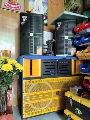 Loa Kéo 4 thớt mới mua 3 tháng  ít sử dụng. Mua bán Tivi, Âm thanh tại Thành phố Dĩ An Bình Dương được đăng bởi Huỳnh quốc nam