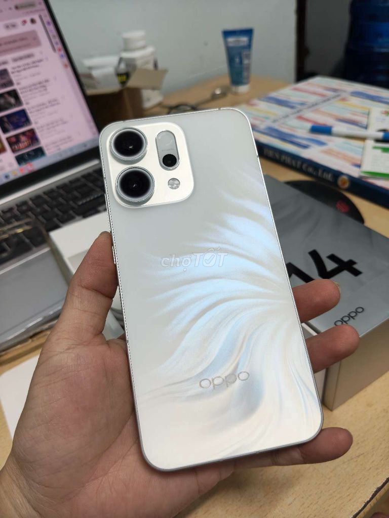 Oppo Reno14 5G 12.256 fullbox. bh 7.2027. Mua bán Điện thoại tại Thành phố Thuận An Bình Dương được đăng bởi hue hình 1