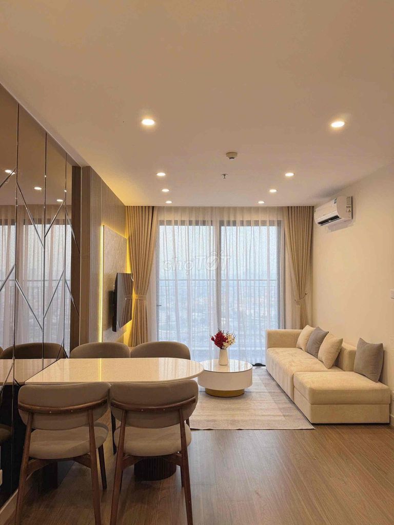 chuyển nhượng căn 2N1W 54m2 Vinhomes Smart City