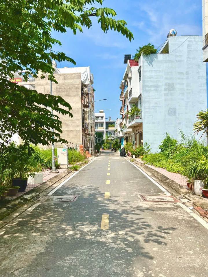 CHÚ TUẤN CẦN TIỀN CHO CON ĐI DU HỌC BÁN GẤP NỀN 50M2 BÌNH TÂN