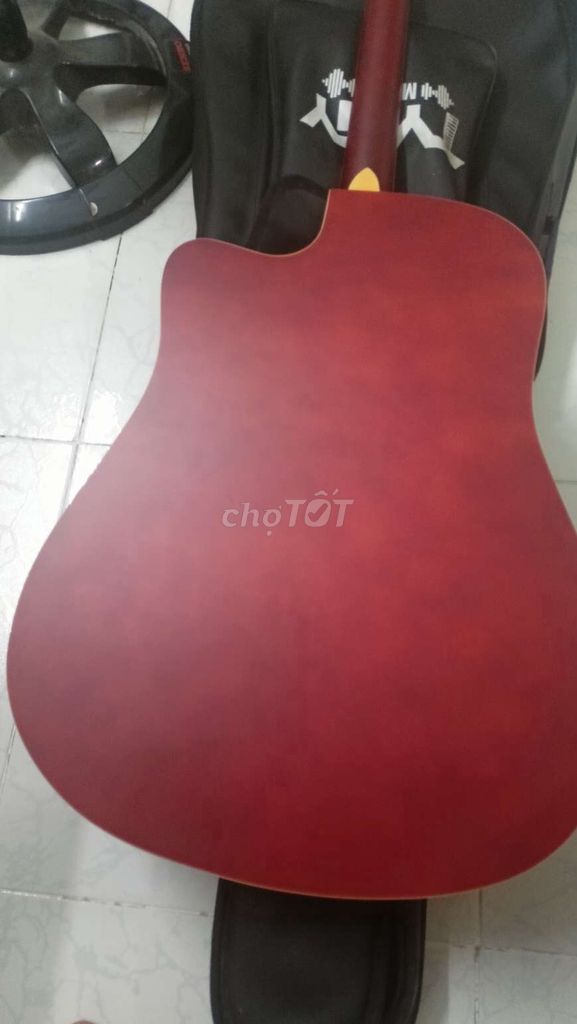 Bán đàn Guitar sử dụng vài lần