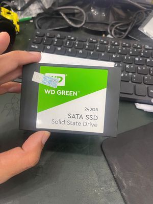SSD 240GB WD Green Sata còn dùng bình thường.. Mua bán Linh kiện (RAM, Card...) tại Quận 11 Tp Hồ Chí Minh được đăng bởi Tùng