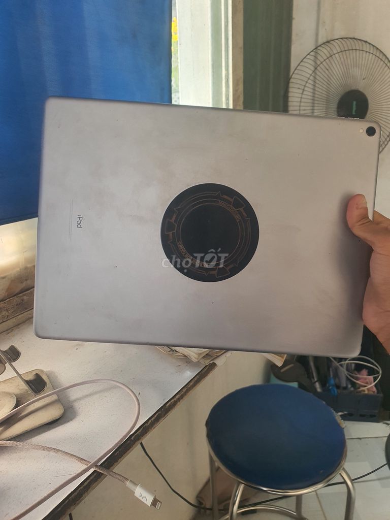 Apple iPad Pro 12.9 64GB Bạc. Mua bán Máy tính bảng tại Huyện Hóc Môn Tp Hồ Chí Minh được đăng bởi Nguyễn Tấn Tài hình 1