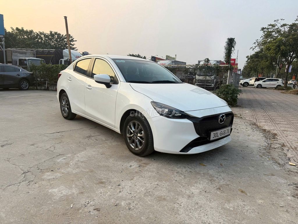 Mazda 2 AT sản xuất 2024, sơn nguyên bản 99%. Mua bán Ô tô tại Quận Long Biên Hà Nội được đăng bởi Long Biên Cars hình 2