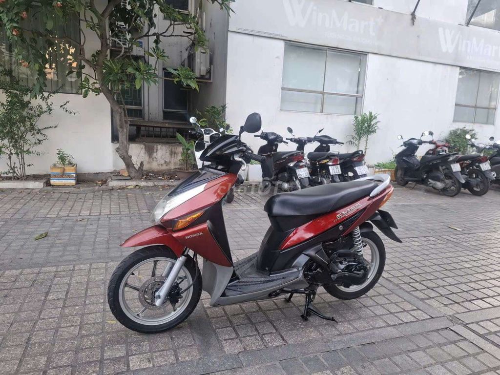 Xe Honda click. Mua bán Xe máy tại Quận 7 Tp Hồ Chí Minh được đăng bởi trình minh sơn hình 2