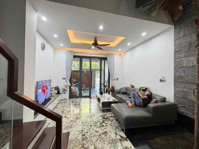 Rent · 3 bd · 100 м² · Quận Sơn Trà, ул. Đường Đinh Đạt