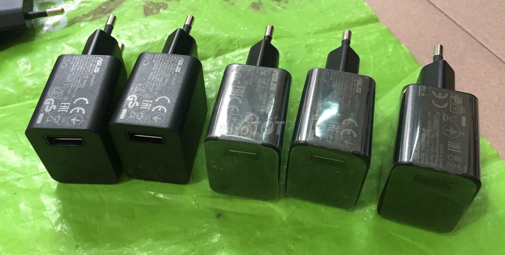 10 Cục sạc Asus Đen 5V USB. Mua bán Phụ kiện (Màn hình, Chuột...) tại Quận Bình Thạnh Tp Hồ Chí Minh được đăng bởi Bình hình 1