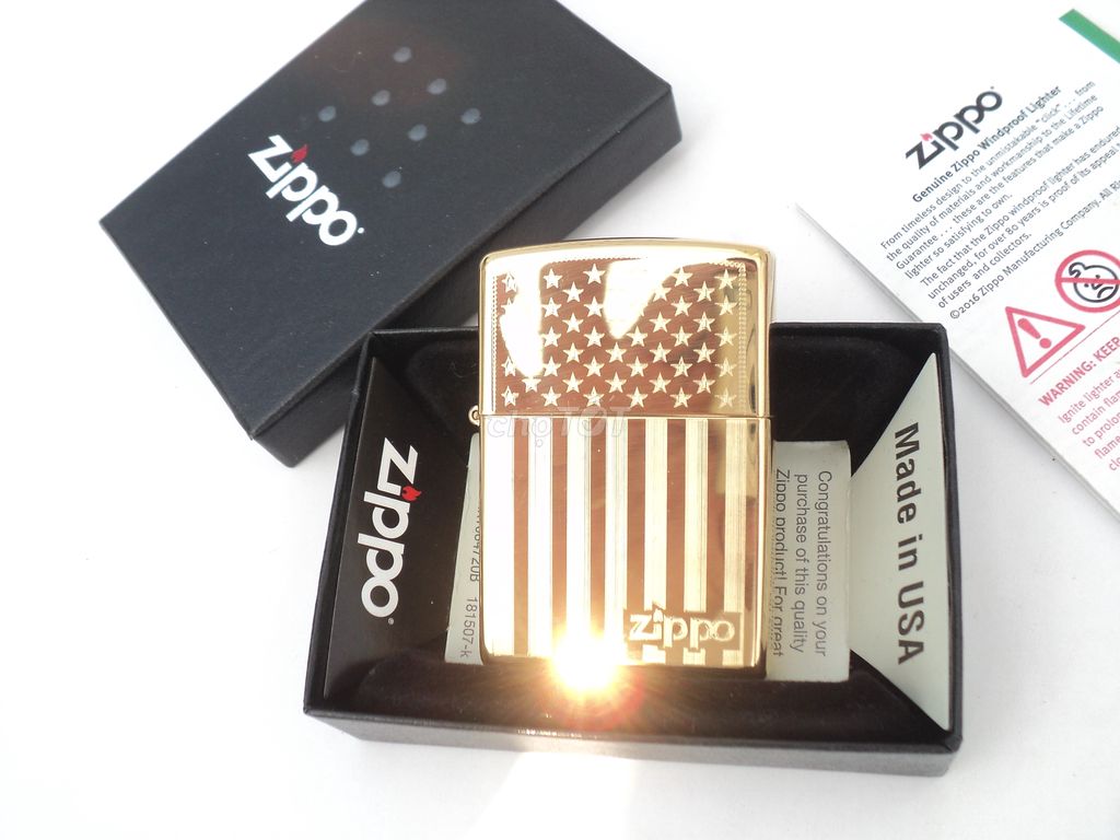 Zippo USA / Đồng Khối, Hiếm / QUỐC KỲ CỦA NƯỚC MỸ