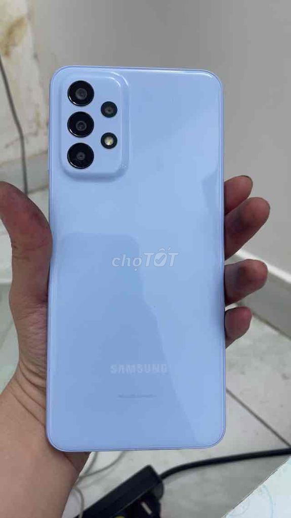 Samsung Galaxy A23 màu xanh nhạt