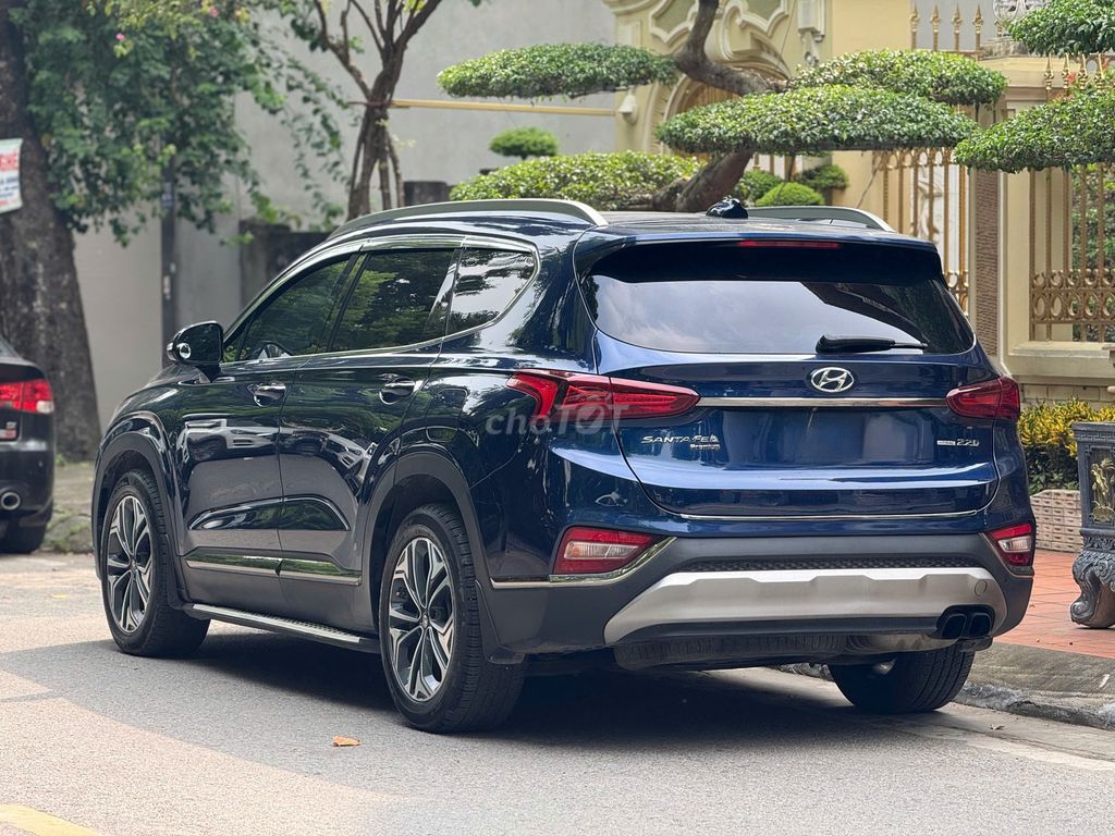 Hyundai Santa Fe 2.2 Premium 2020. Mua bán Ô tô tại Quận Thanh Xuân Hà Nội được đăng bởi Nguyễn Tuấn Hoàng hình 4