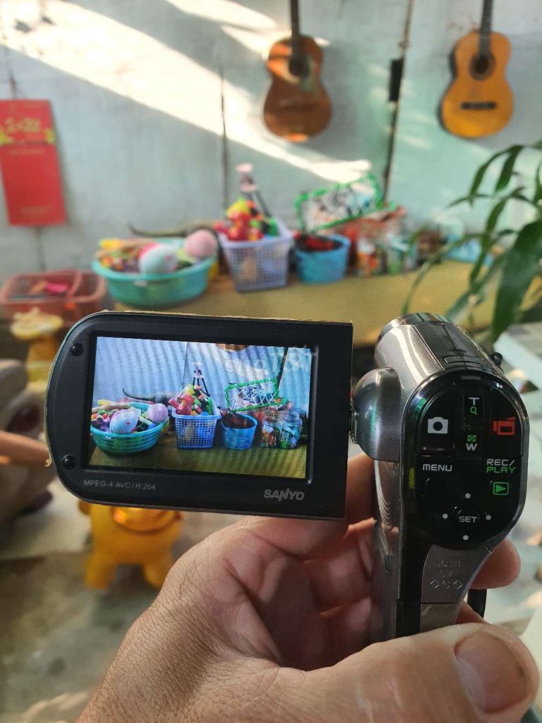 Quay phim và chụp tuyệt Sanyo 12mp