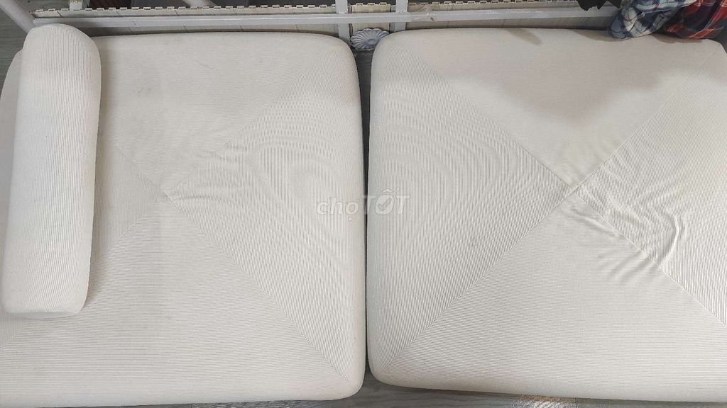 2 Nệm vuông 90x90x14cm Trắng Kem. Mua bán Giường, chăn ga gối nệm tại Quận Hai Bà Trưng Hà Nội được đăng bởi Bảo Lâm hình 1