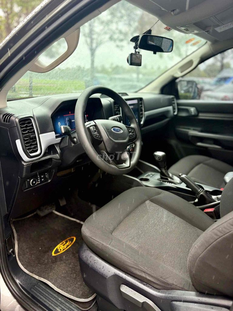 Ford Ranger 2023 XLS 2.0L 4x2 AT - 64198 km. Mua bán Ô tô tại Thành phố Thủ Dầu Một Bình Dương được đăng bởi Bình Dương ford hình 15
