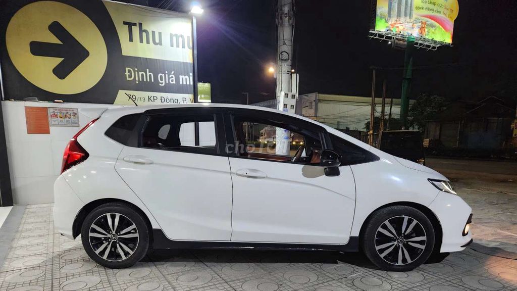 Honda Jazz 2018 RS 38.000 km. Mua bán Ô tô tại Thành phố Biên Hòa Đồng Nai được đăng bởi Quốc việt  hình 4