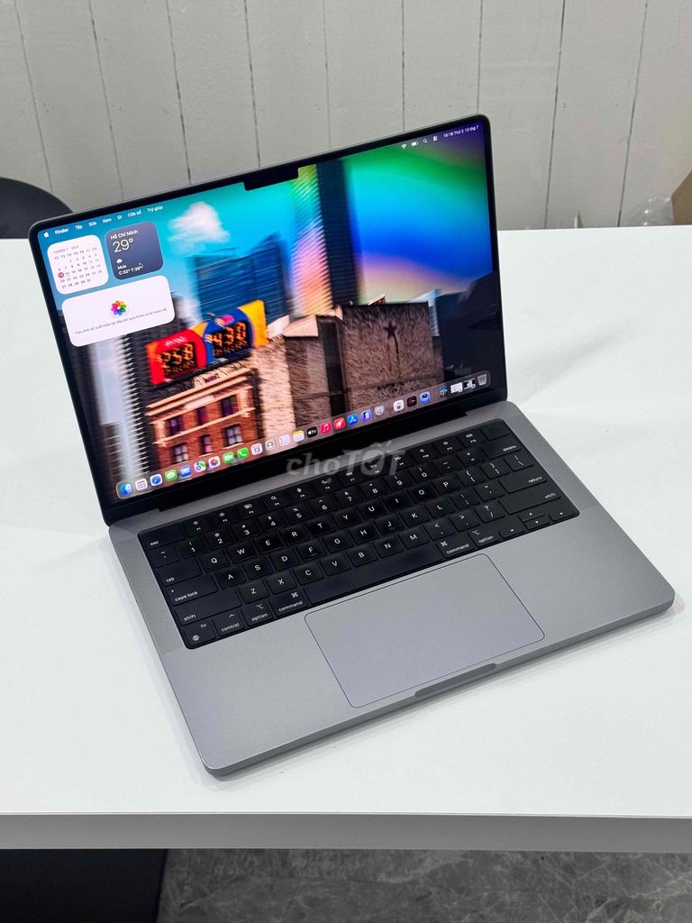 MacBook Pro 14” M2 Pro 16GB/512GB zin máy đẹp. Mua bán Laptop tại Quận 10 Tp Hồ Chí Minh được đăng bởi Viễn Huy Shop hình 1