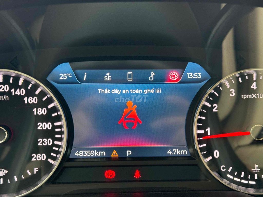 VinFast Lux SA2.0 2019 Premium 2.0 AT - 48000 km. Mua bán Ô tô tại Quận Thanh Xuân Hà Nội được đăng bởi Trần Quang Huy hình 8