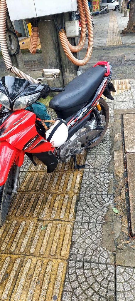 Cần bán xe grvita máy móc em ru giấy tờ đầy đủ. Mua bán Xe máy tại Quận Cẩm Lệ Đà Nẵng được đăng bởi hà thị diễm My hình 3