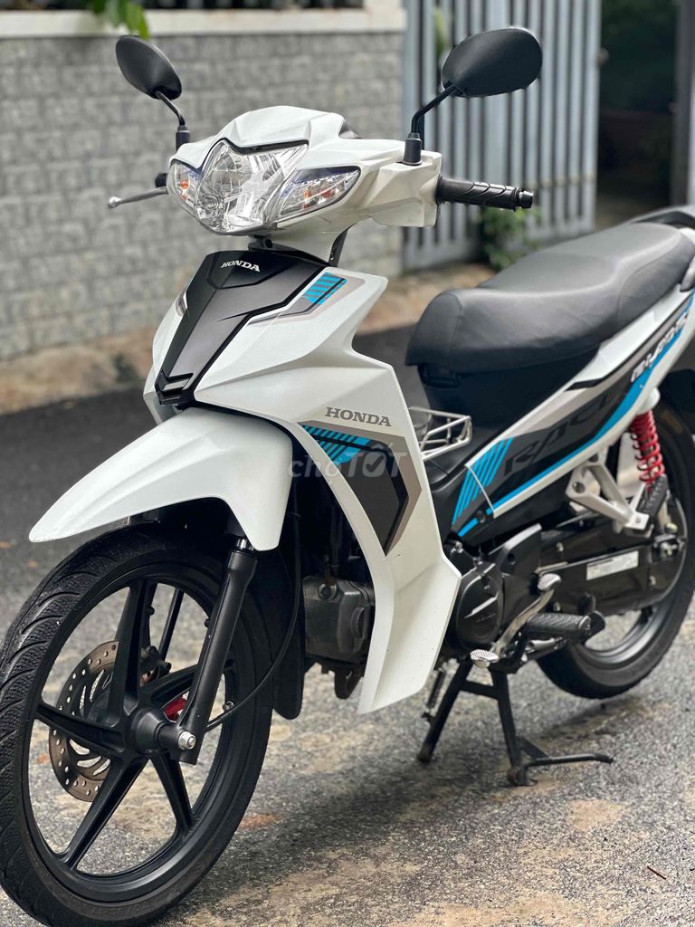 Honda Wave Blade mâm đĩa siu lướt 2020