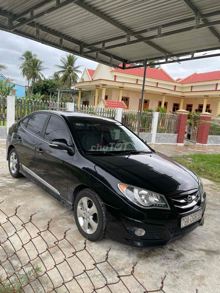 Bán xe ô tô Hyundai Avante 2015 số tự động màu đen. Mua bán Ô tô tại Thành phố Nha Trang Khánh Hòa được đăng bởi Thái Văn Nhật hình 5