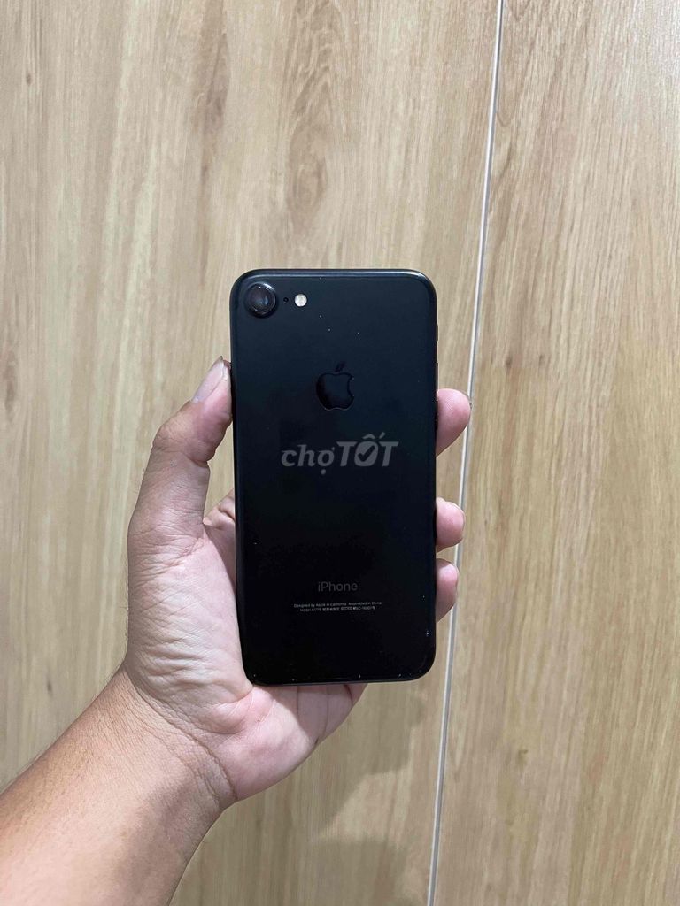 Apple iPhone 7 32GB Đen. Mua bán Điện thoại tại Thành phố Biên Hòa Đồng Nai được đăng bởi Nguyễn Đăng Khoa hình 1