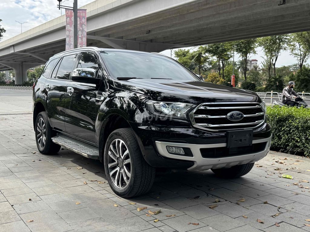 CẦN BÁN FORD EVERET TITANMIUM 4WD 4x4 XE 1 CHỦ. Mua bán Ô tô tại Quận Bắc Từ Liêm Hà Nội được đăng bởi Mr PHÁT THÁI HÀ AUTO hình 3