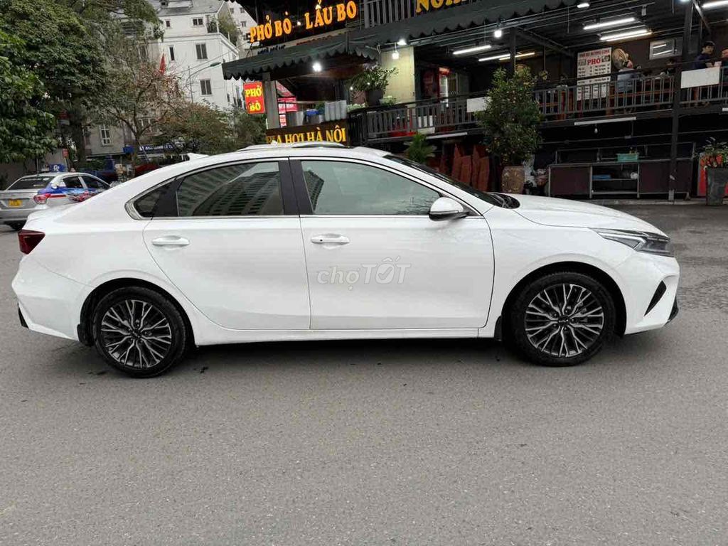 Kia K3 2022 Premium 2.0 AT - 32000 km. Mua bán Ô tô tại Quận Thanh Xuân Hà Nội được đăng bởi Nguyen van Nam hình 7