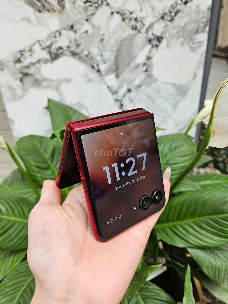 Motorola Razr 60 Ultra 16/512GB Đỏ. Mua bán Điện thoại tại Quận Ba Đình Hà Nội được đăng bởi Dương Đỗ Xuân hình 1