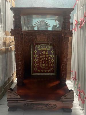 thanh lý bàn thờ ông địa cao 1.1m. Mua bán Tủ, kệ gia đình tại Huyện Hóc Môn Tp Hồ Chí Minh được đăng bởi Nguyên Đức Toại