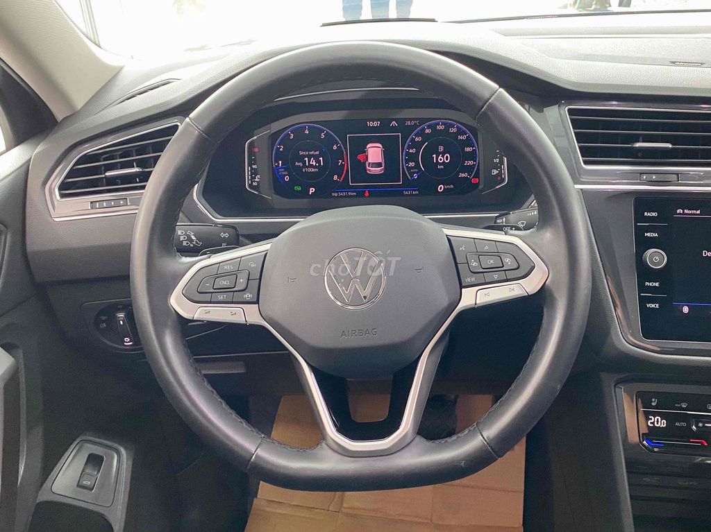 Volkswagen Tiguan 2022 Allspace 1 Chủ- 5000 km. Mua bán Ô tô tại Thành phố Thủ Đức Tp Hồ Chí Minh được đăng bởi Quốc Nhẫn hình 8