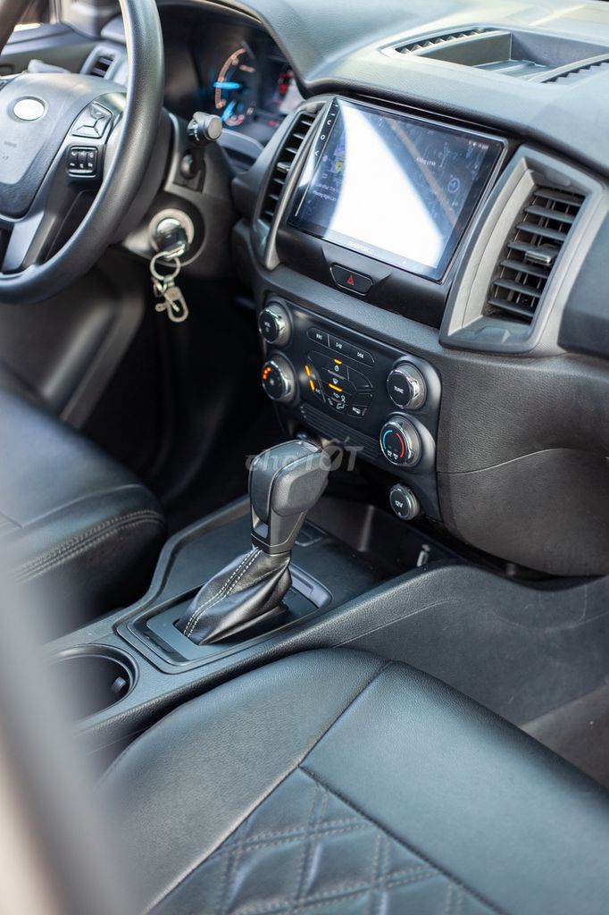 Ford Ranger XLS 4x2 AT 2022 Vàng cát 45000 km. Mua bán Ô tô tại Thành phố Thủ Đức Tp Hồ Chí Minh được đăng bởi H2T Auto hình 18