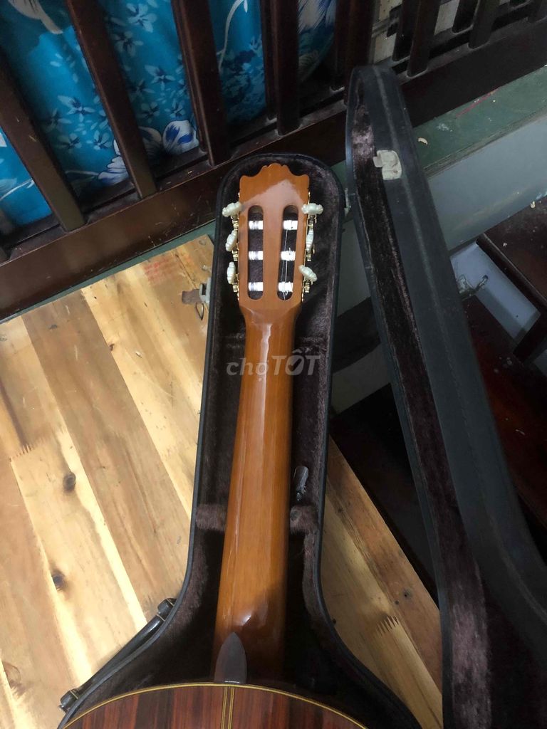 guitar C300 mang từ nhật về (zin nguyên bộ)