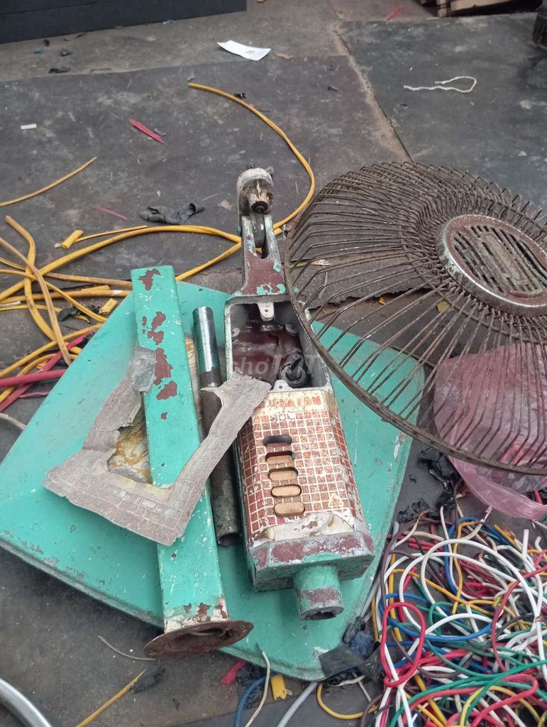 Chân quạt Nhôm Nâu Xanh. Mua bán Quạt tại Quận Hoàng Mai Hà Nội được đăng bởi nguyenduythanh hình 1