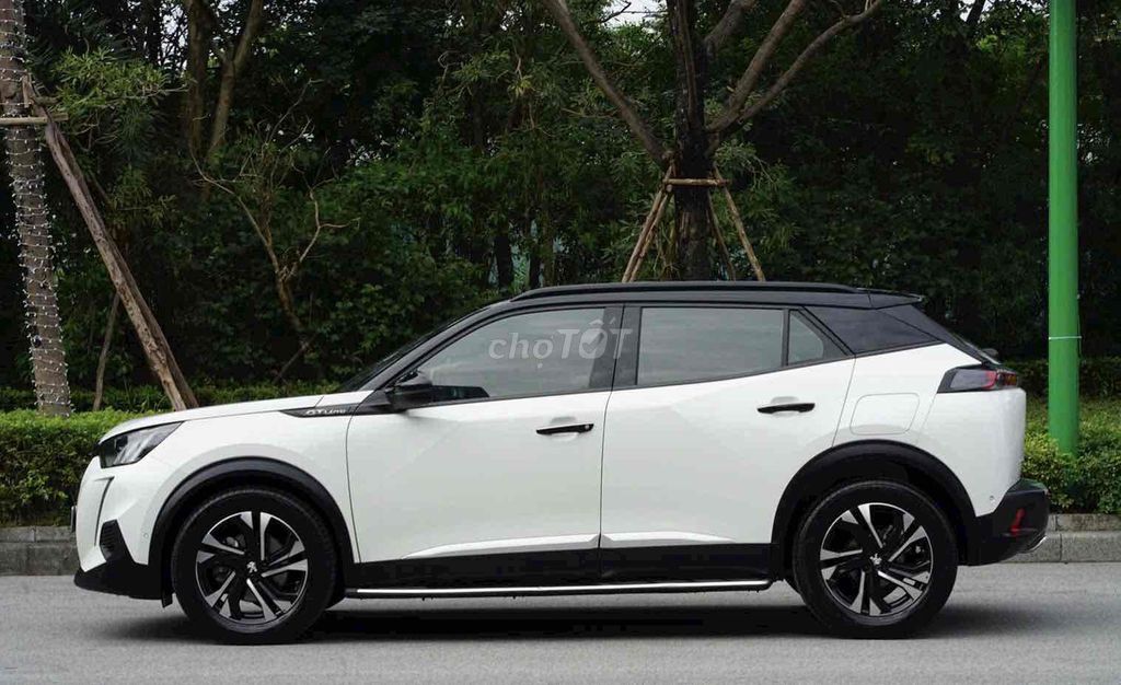 Peugeot 2008 GTLine 2021. Mua bán Ô tô tại Quận Long Biên Hà Nội được đăng bởi Trang Gala hình 7
